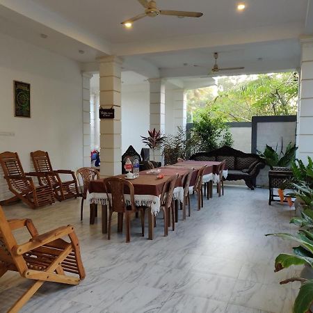 Hotel Surf'N Lanka - Surf School à Weligama Extérieur photo