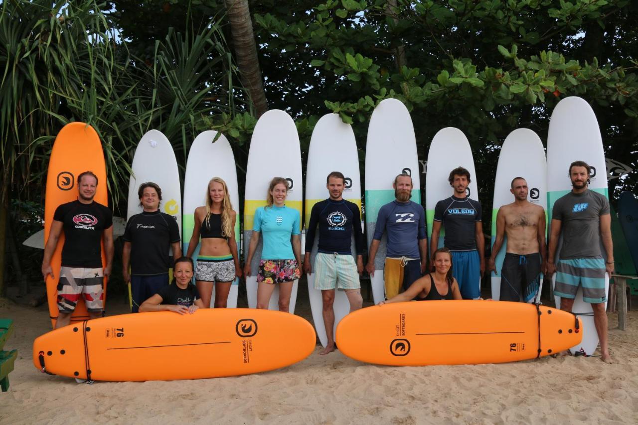 Hotel Surf'N Lanka - Surf School à Weligama Extérieur photo