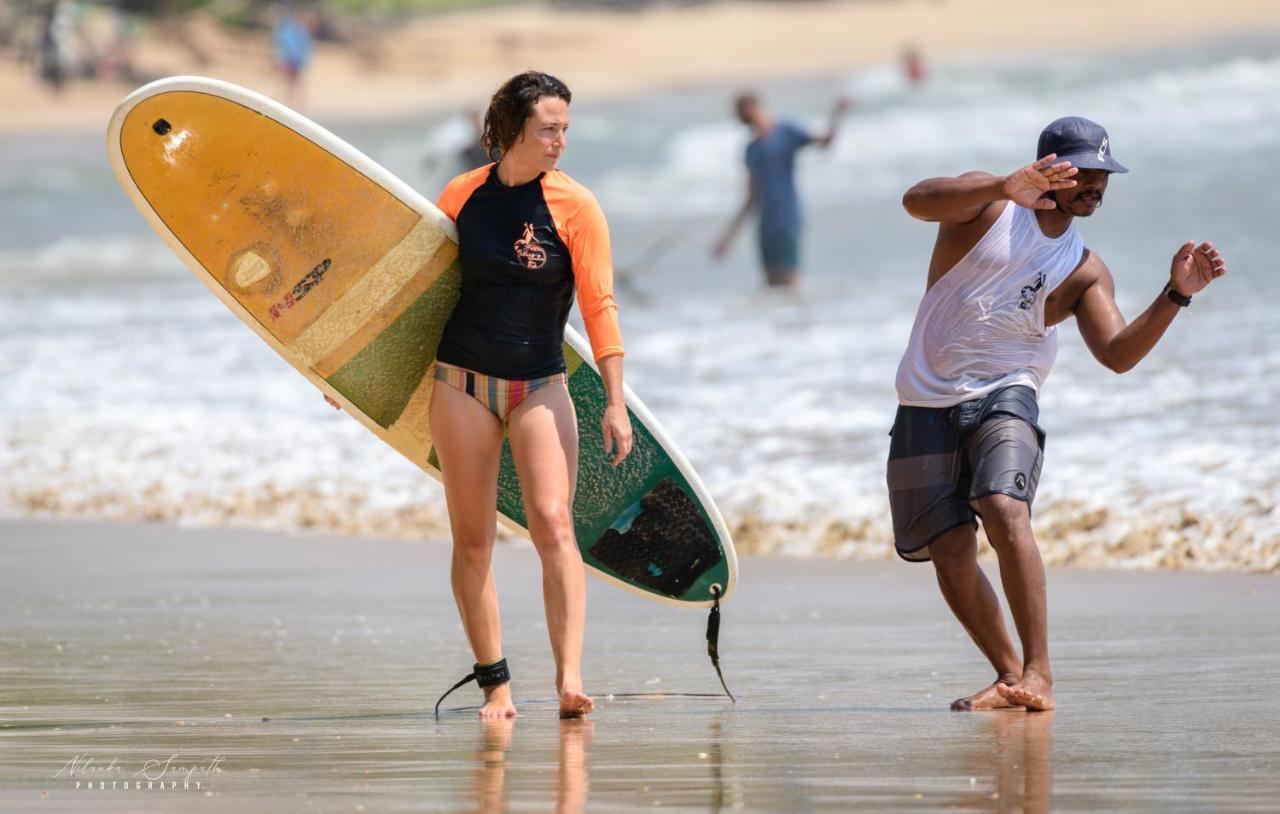 Hotel Surf'N Lanka - Surf School à Weligama Extérieur photo